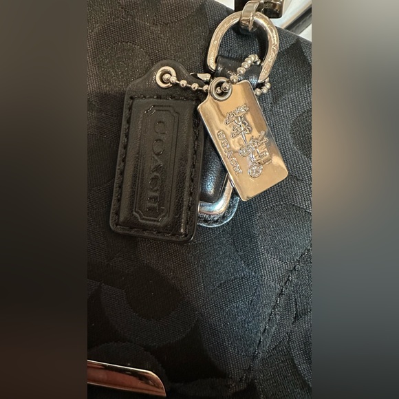 Coach Madison Madeline Satchel with the Op Art Sateen signature 'C' pattern - Picture 4 of 6